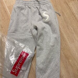 Supreme sweats